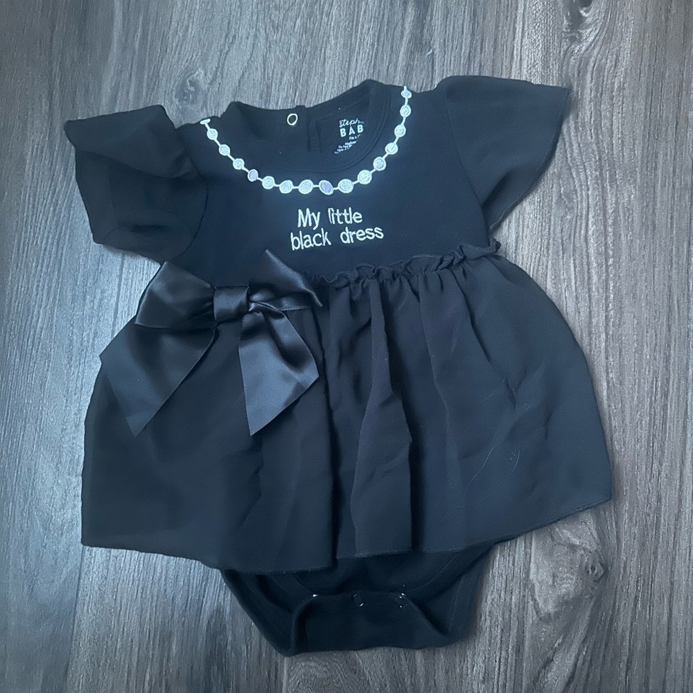Baby Girl Size 6-12 mo My Little Black Dress' Bow-Accent Romper